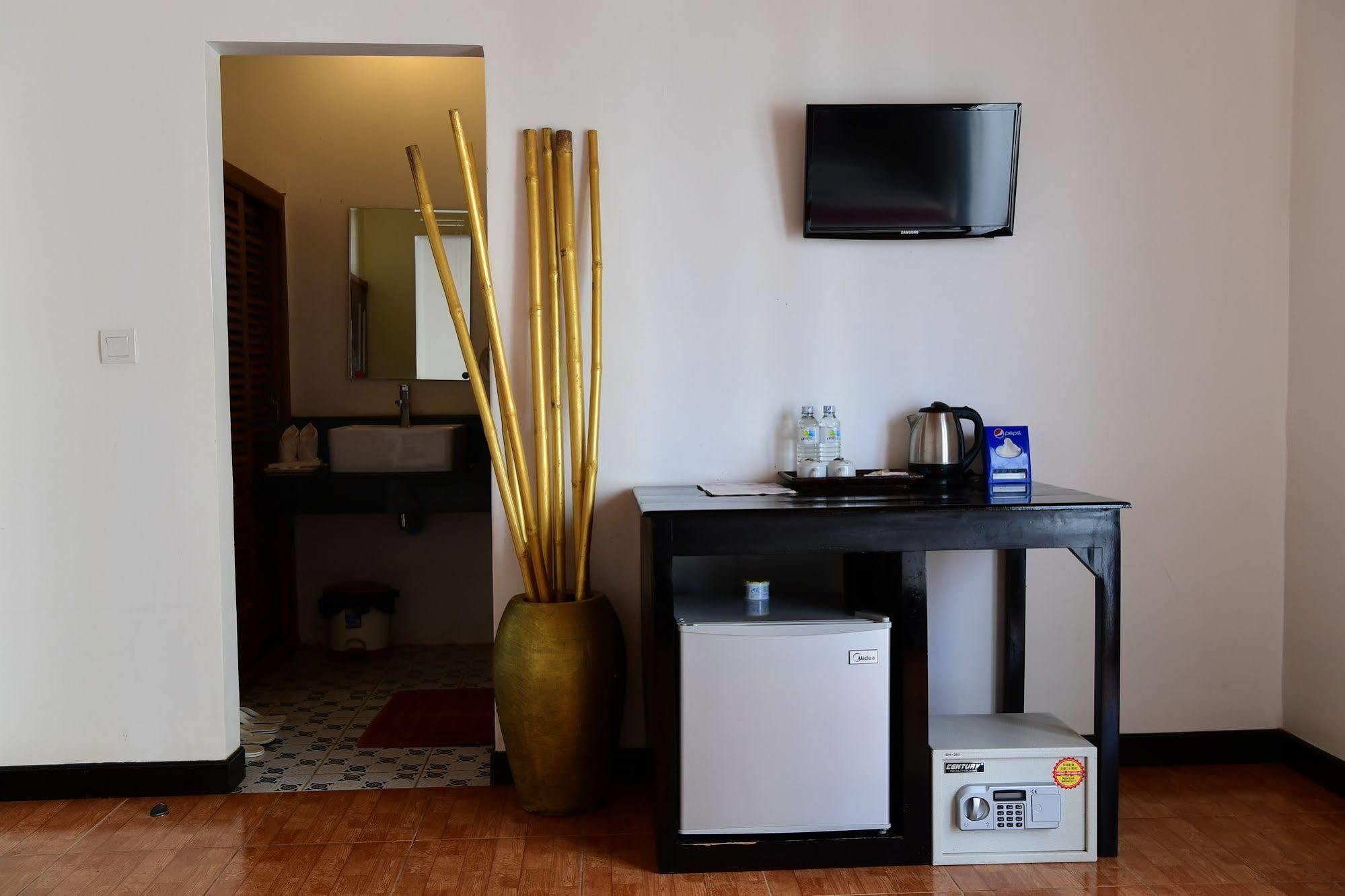 Отель Golden Orchid Angkor Сиемрип Экстерьер фото